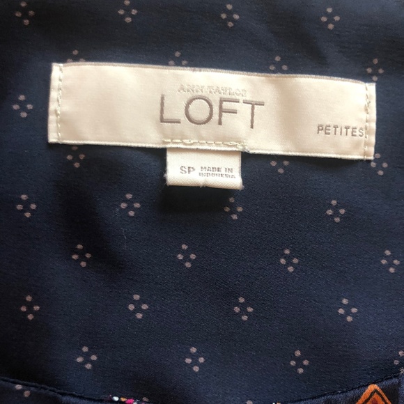 Patterned Blouse with Ruffle Detail - Picture 3 of 4